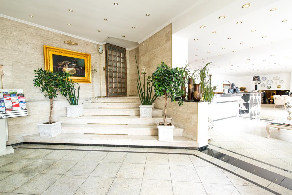 ホテル Ravel International オッフェンバッハ エクステリア 写真