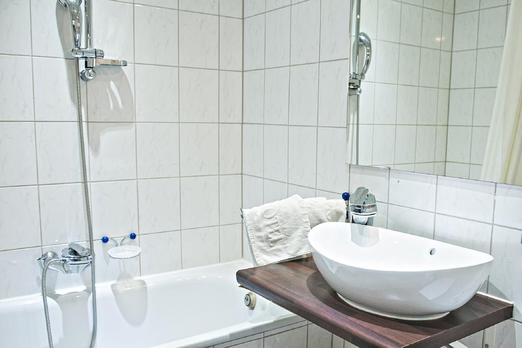 ホテル Ravel International オッフェンバッハ 部屋 写真